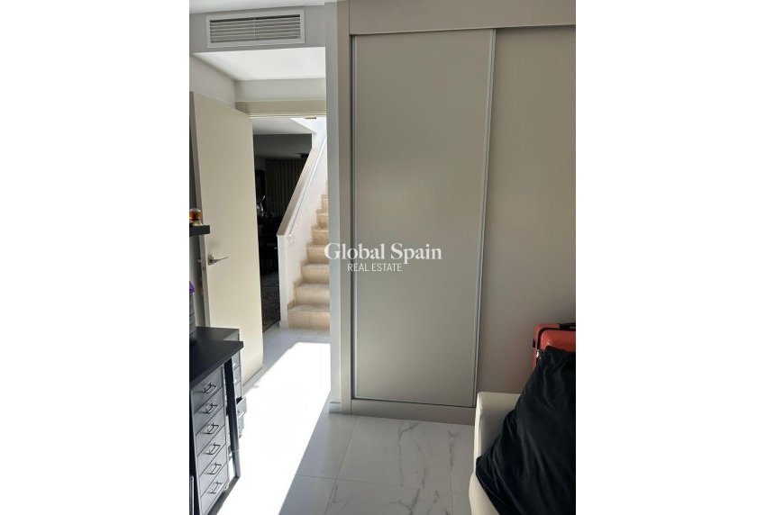 Resale - PENTHOUSE -
ORIHUELA COSTA - Playa Flamenca