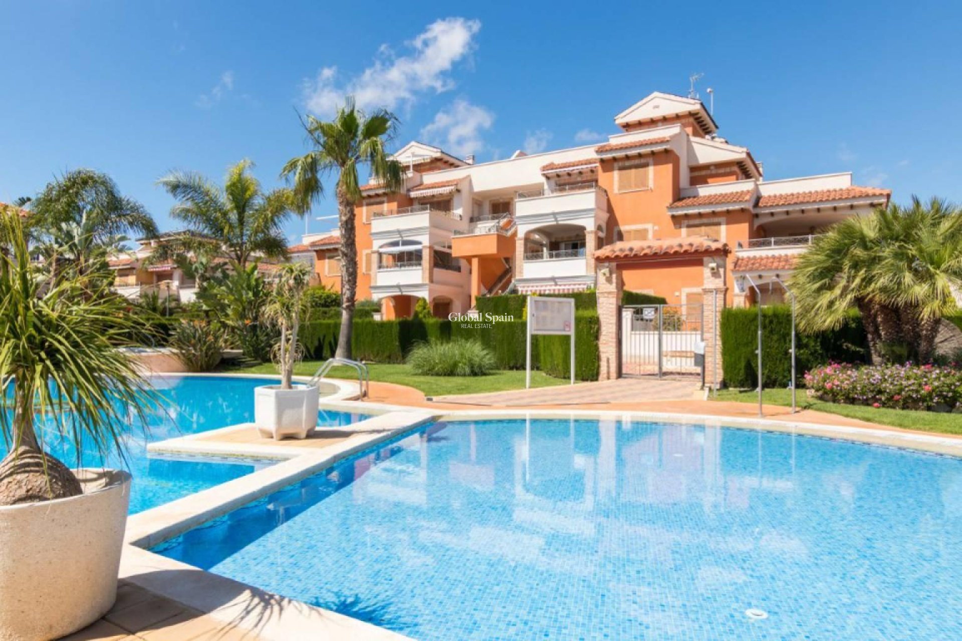 Resale - PENTHOUSE -
ORIHUELA COSTA - Playa Flamenca
