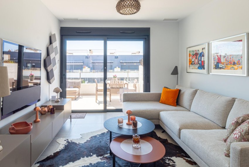 Resale - PENTHOUSE -
ORIHUELA COSTA - Playa Flamenca