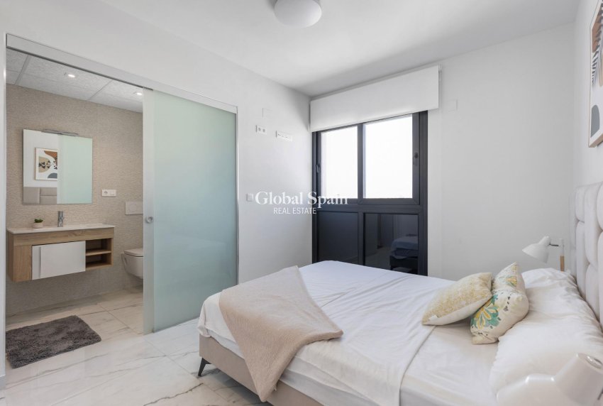 Resale - PENTHOUSE -
ORIHUELA COSTA - Playa Flamenca