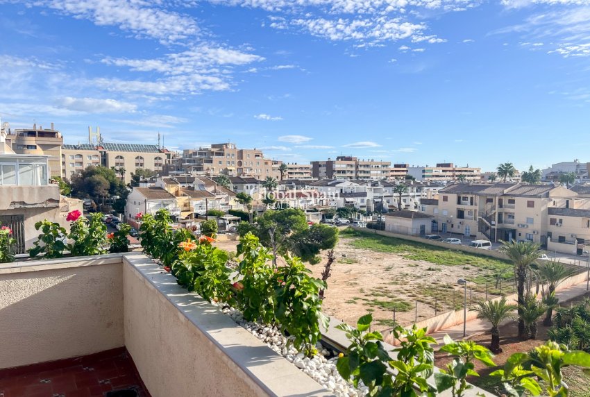 Resale - Penthouse -
ORIHUELA COSTA - Punta Prima
