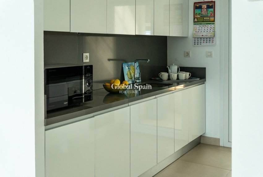 Resale - PENTHOUSE -
ORIHUELA COSTA - Punta Prima