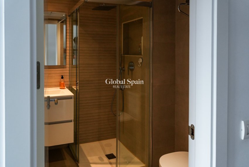 Resale - PENTHOUSE -
ORIHUELA COSTA - Punta Prima