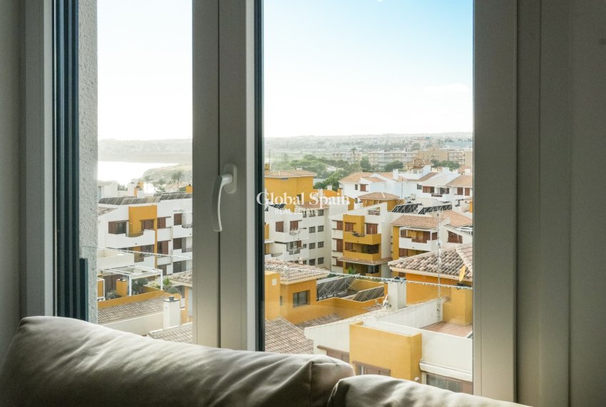 Resale - PENTHOUSE -
ORIHUELA COSTA - Punta Prima