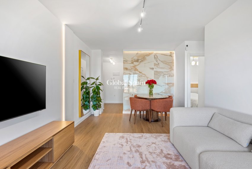Resale - PENTHOUSE -
ORIHUELA COSTA - Punta Prima