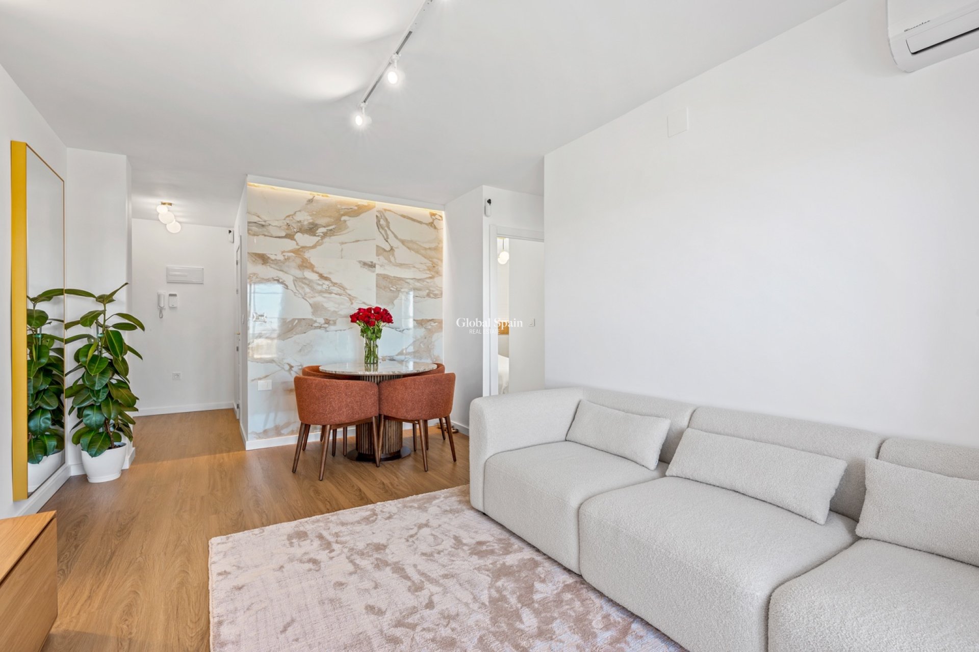 Resale - PENTHOUSE -
ORIHUELA COSTA - Punta Prima
