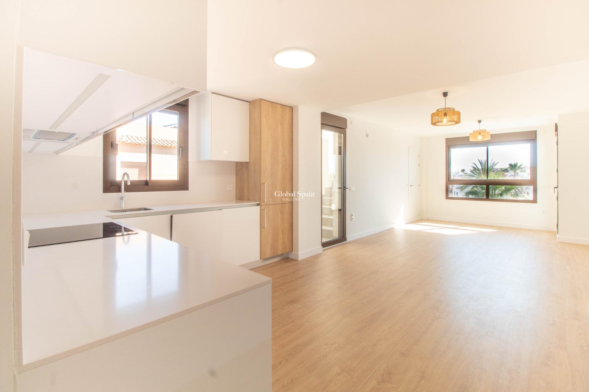 Resale - Penthouse -
ORIHUELA COSTA - VILLAMARTÍN