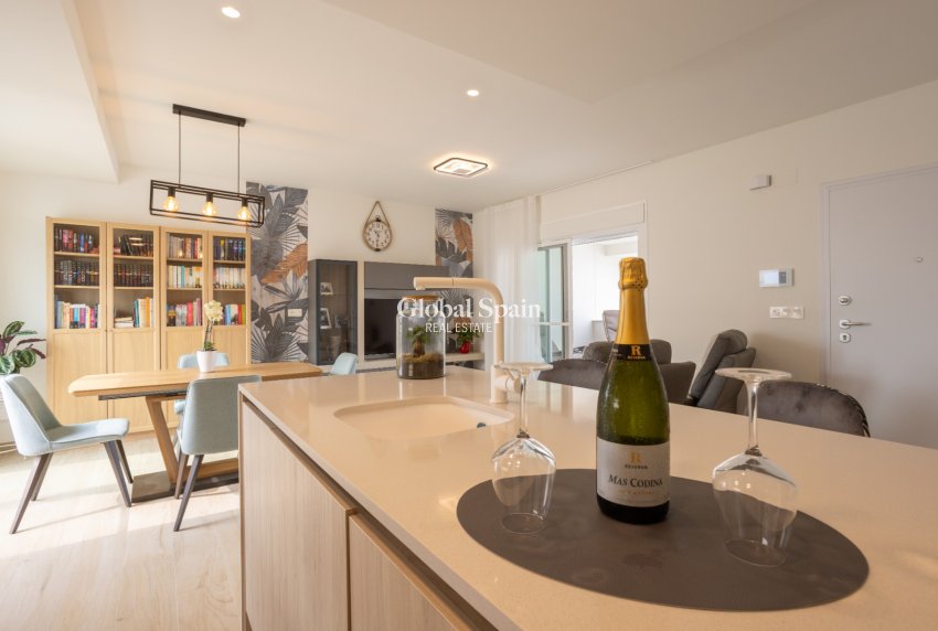 Resale - Penthouse -
ORIHUELA COSTA - VILLAMARTÍN