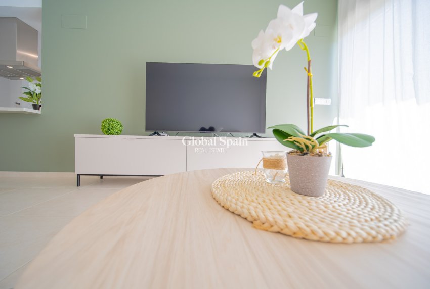 Resale - PENTHOUSE -
ORIHUELA COSTA - VILLAMARTÍN