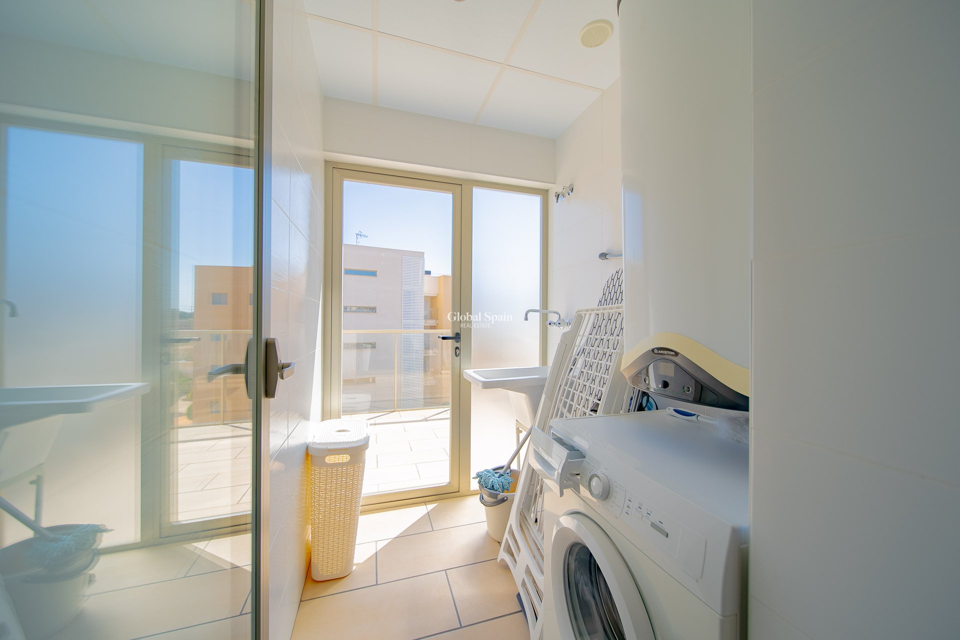 Resale - PENTHOUSE -
ORIHUELA COSTA - VILLAMARTÍN