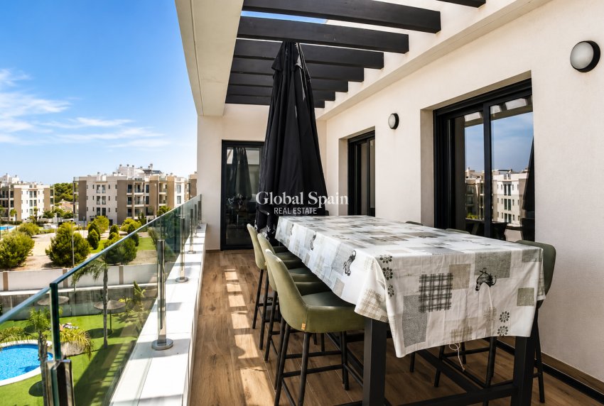 Resale - PENTHOUSE -
ORIHUELA COSTA - VILLAMARTÍN