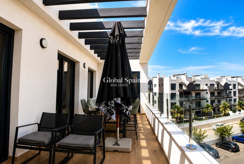 Resale - PENTHOUSE -
ORIHUELA COSTA - VILLAMARTÍN