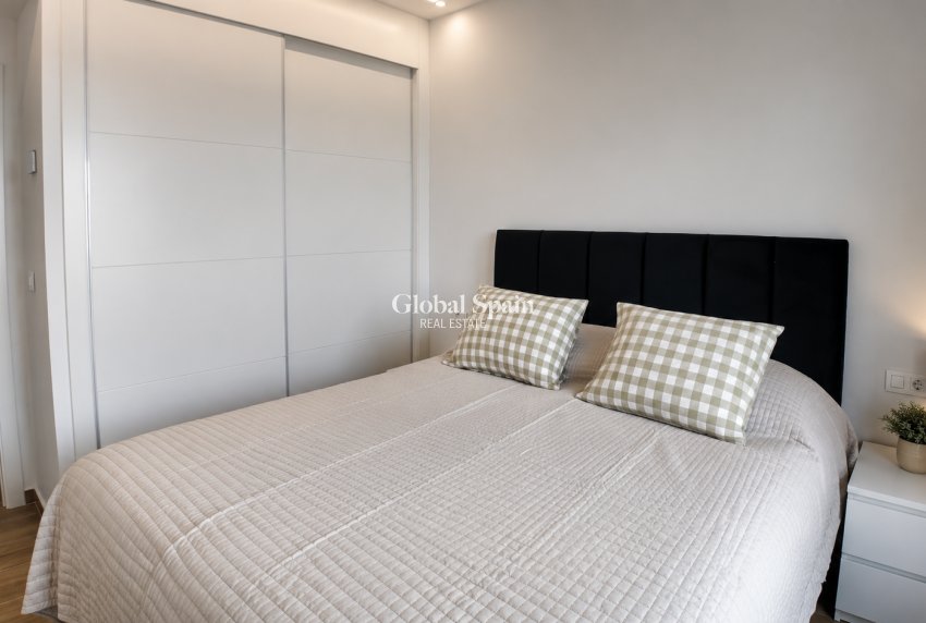 Resale - PENTHOUSE -
ORIHUELA COSTA - VILLAMARTÍN