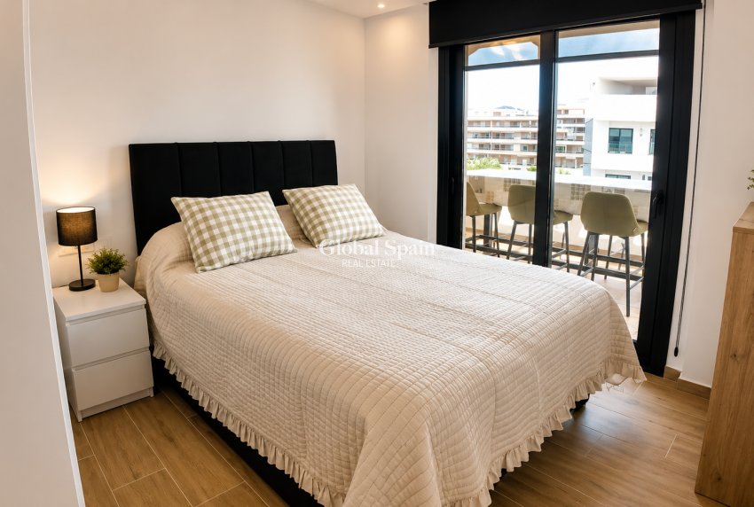 Resale - PENTHOUSE -
ORIHUELA COSTA - VILLAMARTÍN