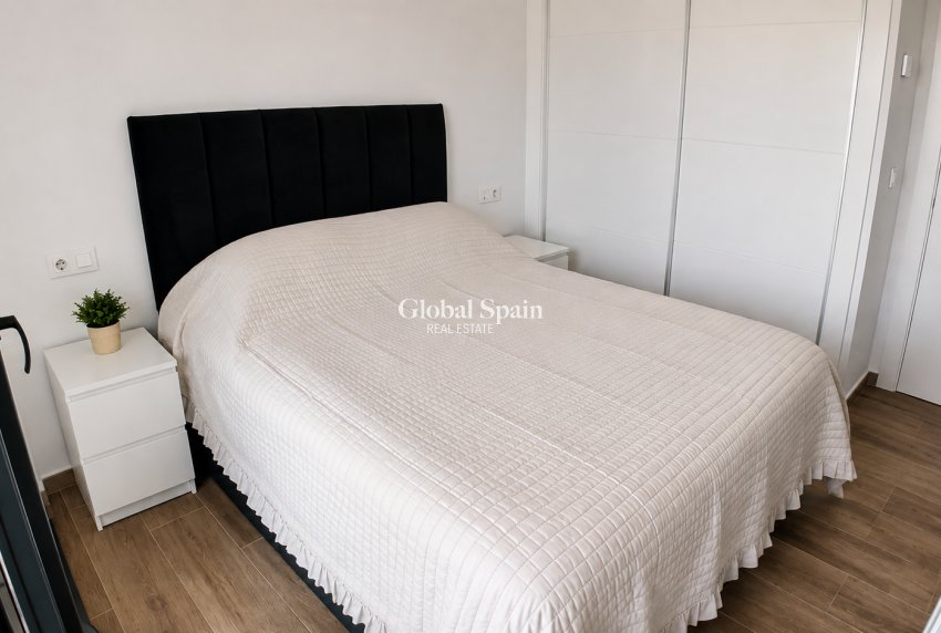 Resale - PENTHOUSE -
ORIHUELA COSTA - VILLAMARTÍN