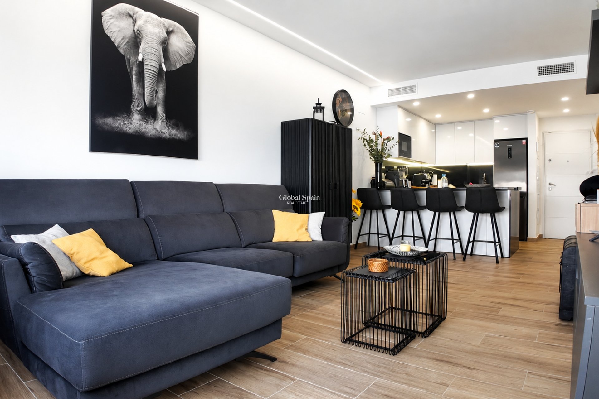 Resale - PENTHOUSE -
ORIHUELA COSTA - VILLAMARTÍN