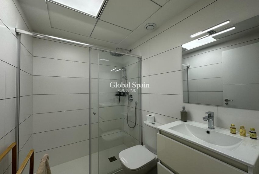 Resale - Penthouse -
ORIHUELA COSTA - VILLAMARTÍN