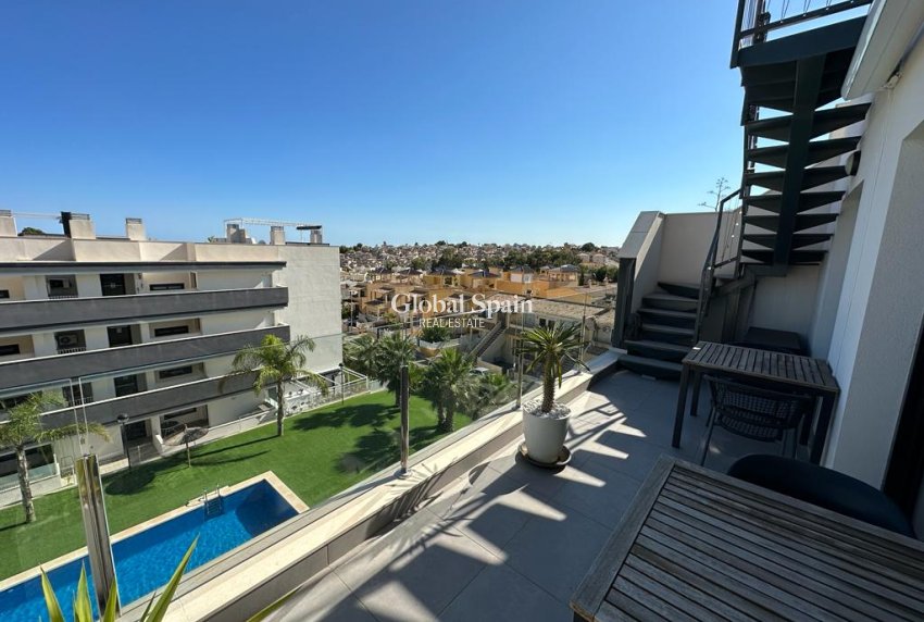Resale - Penthouse -
ORIHUELA COSTA - VILLAMARTÍN