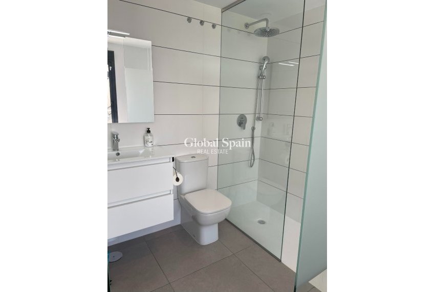 Resale - Penthouse -
ORIHUELA COSTA - VILLAMARTÍN