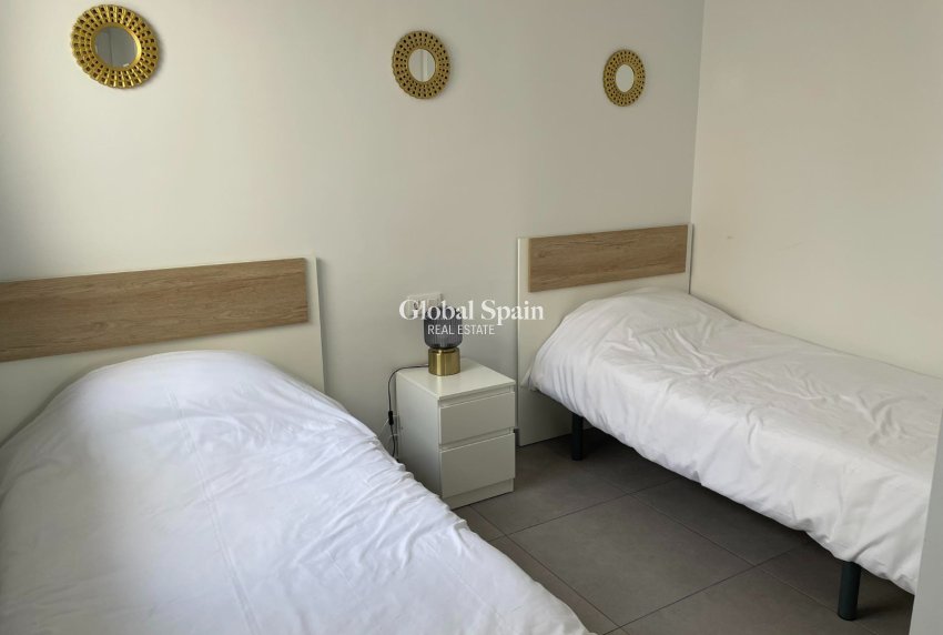 Resale - Penthouse -
ORIHUELA COSTA - VILLAMARTÍN