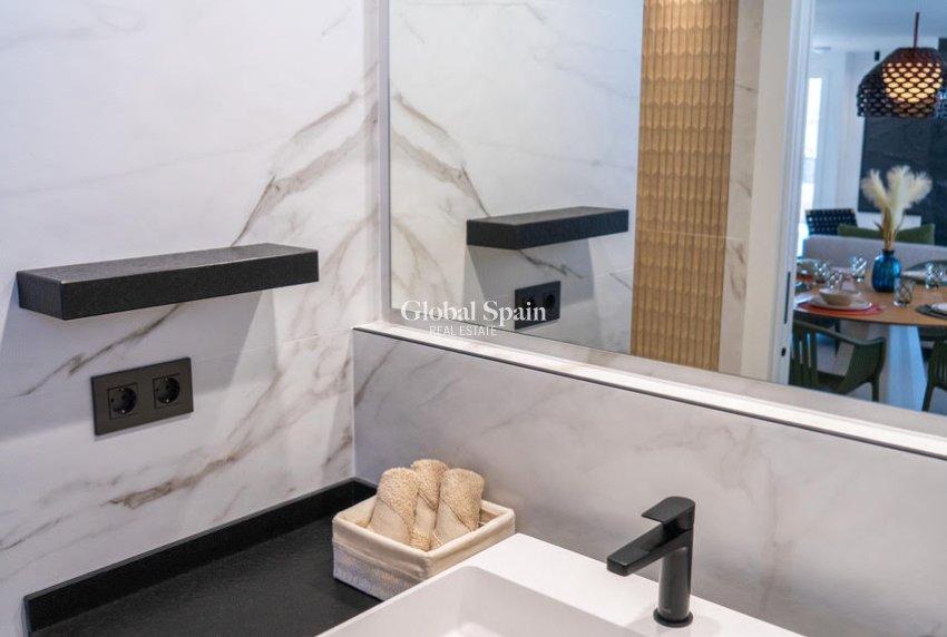 Resale - PENTHOUSE -
ORIHUELA - Inland