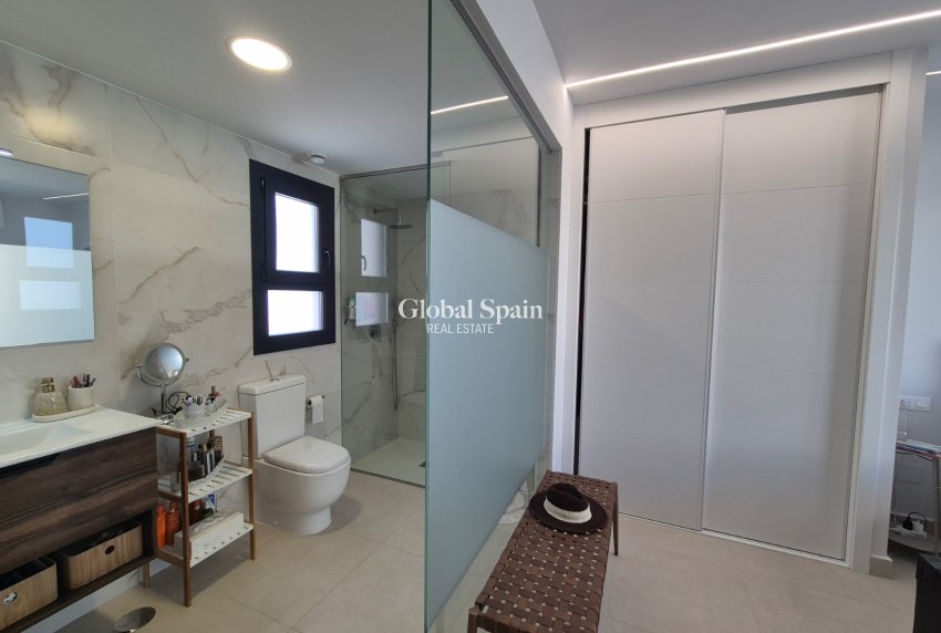 Resale - PENTHOUSE -
ORIHUELA - Inland