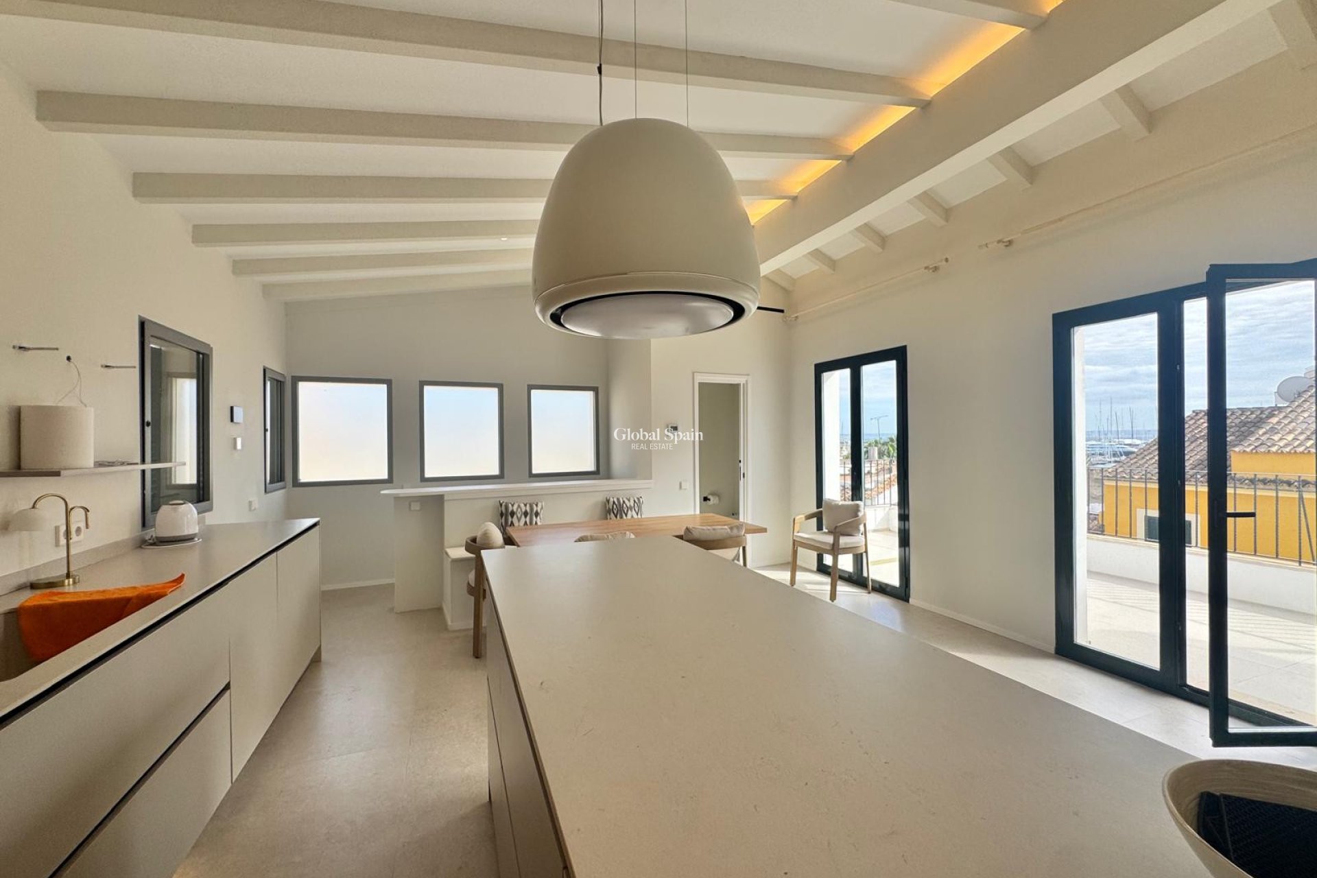 Resale - PENTHOUSE -
PALMA