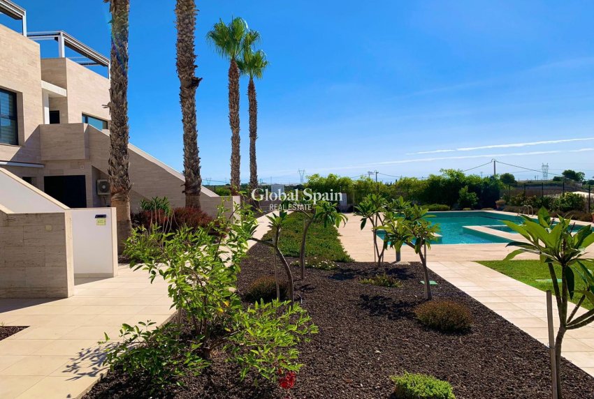 Resale - PENTHOUSE -
PILAR DE LA HORADADA - Costa Blanca