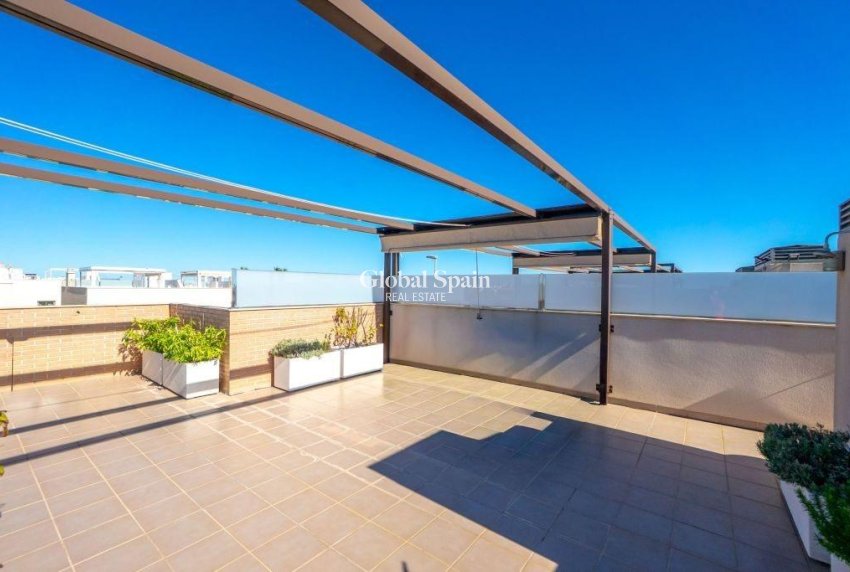 Resale - PENTHOUSE -
PILAR DE LA HORADADA - Costa Blanca
