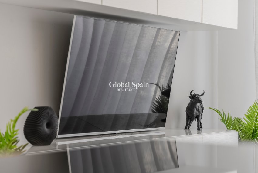 Resale - Penthouse -
PILAR DE LA HORADADA - MIL PALMERAS 