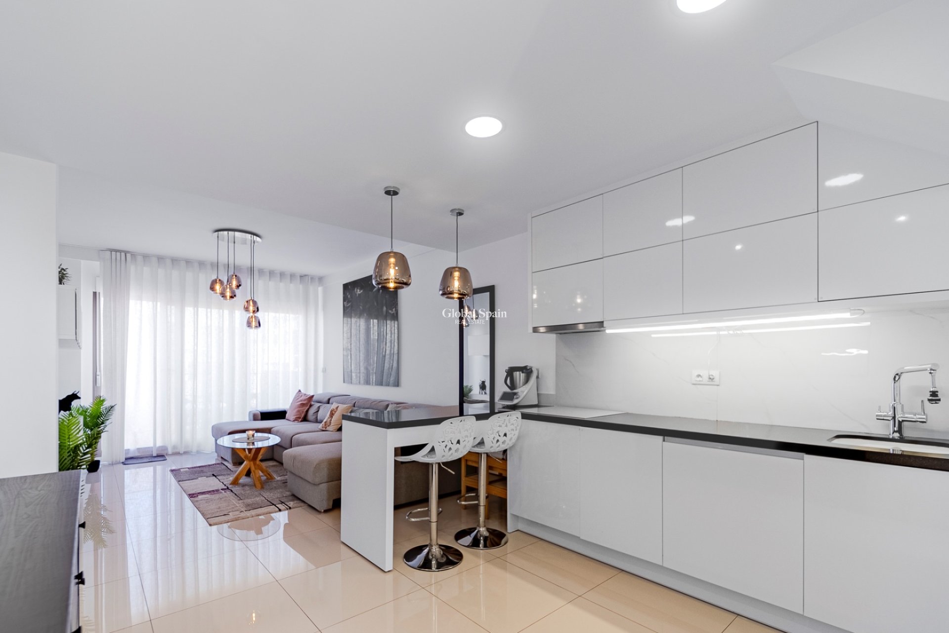 Resale - Penthouse -
PILAR DE LA HORADADA - MIL PALMERAS 