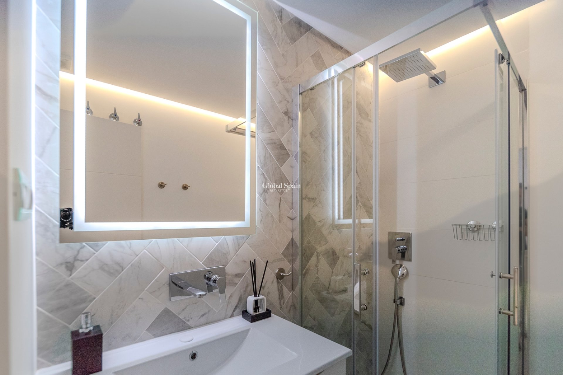 Resale - Penthouse -
PILAR DE LA HORADADA - MIL PALMERAS 