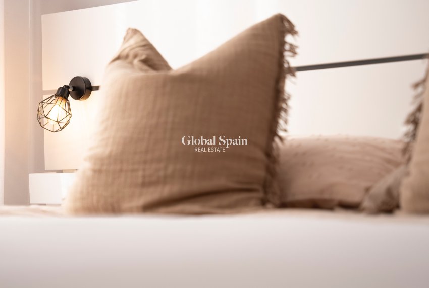 Resale - Penthouse -
PILAR DE LA HORADADA - MIL PALMERAS 