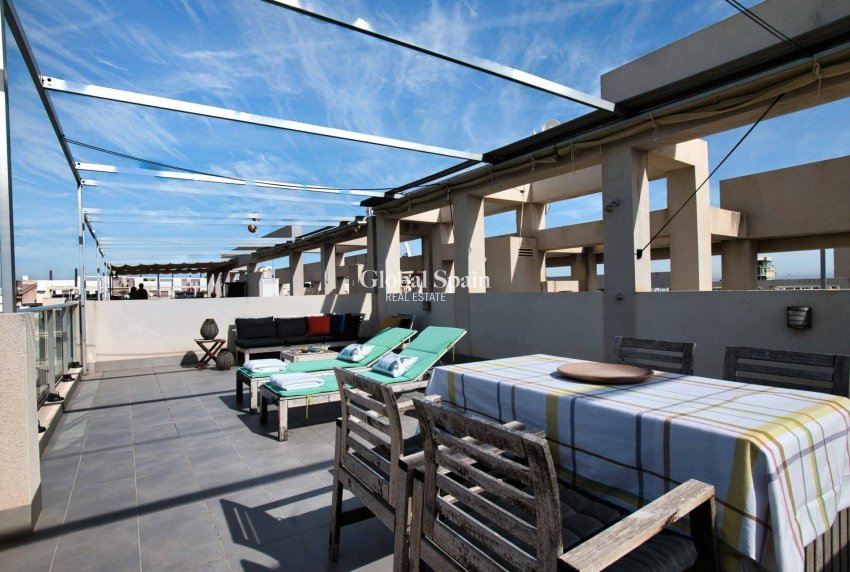 Resale - PENTHOUSE -
PILAR DE LA HORADADA - PUEBLO LATINO