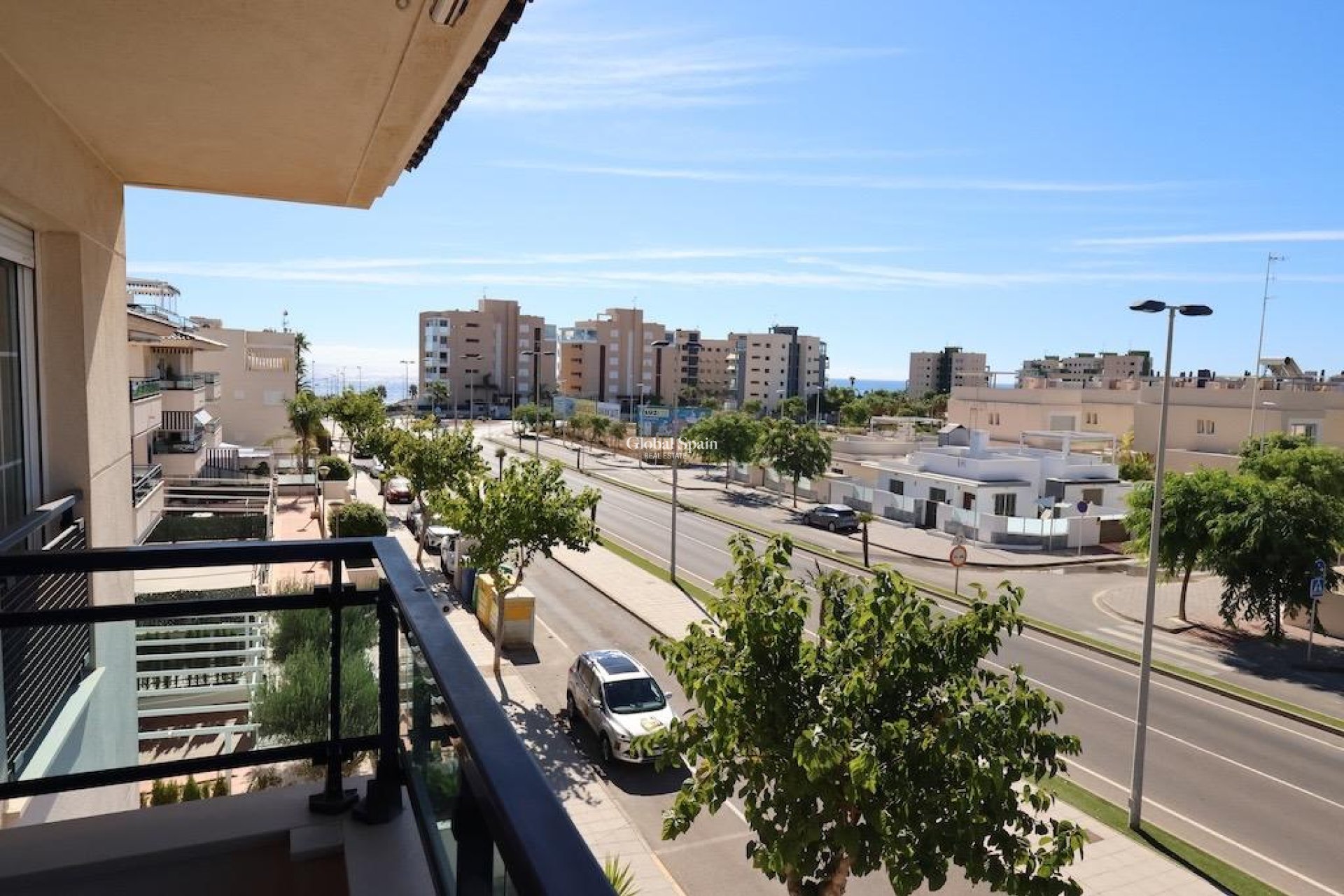 Resale - Penthouse -
PILAR DE LA HORADADA - Pueblo Latino