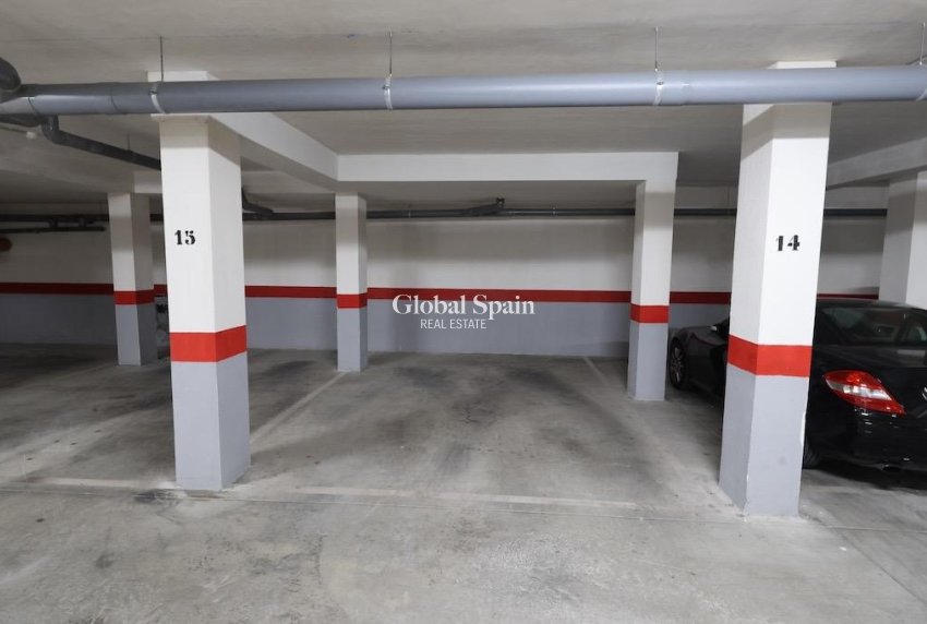 Resale - Penthouse -
PILAR DE LA HORADADA - Pueblo Latino