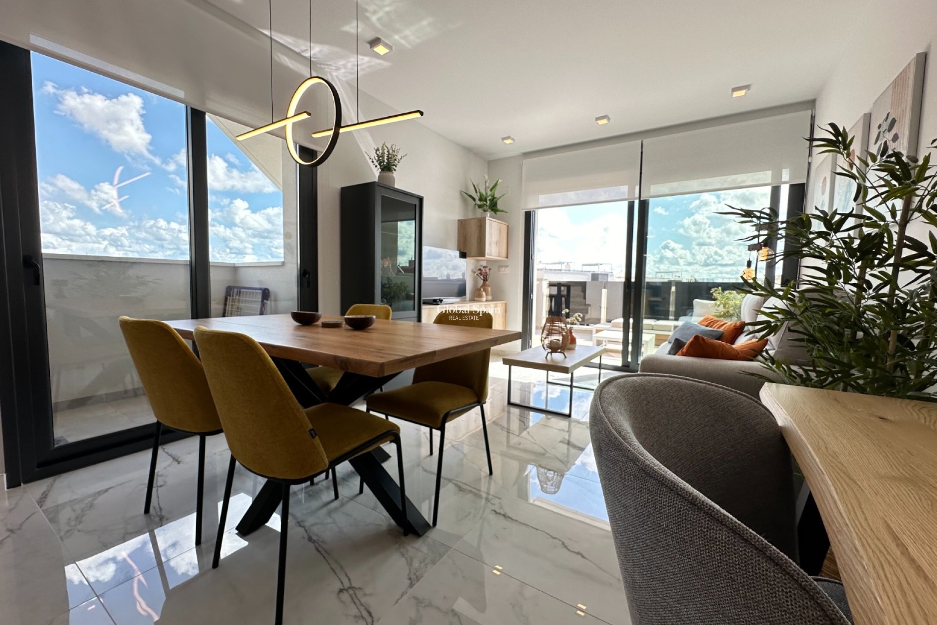 Resale - Penthouse -
PLAYA FLAMENCA