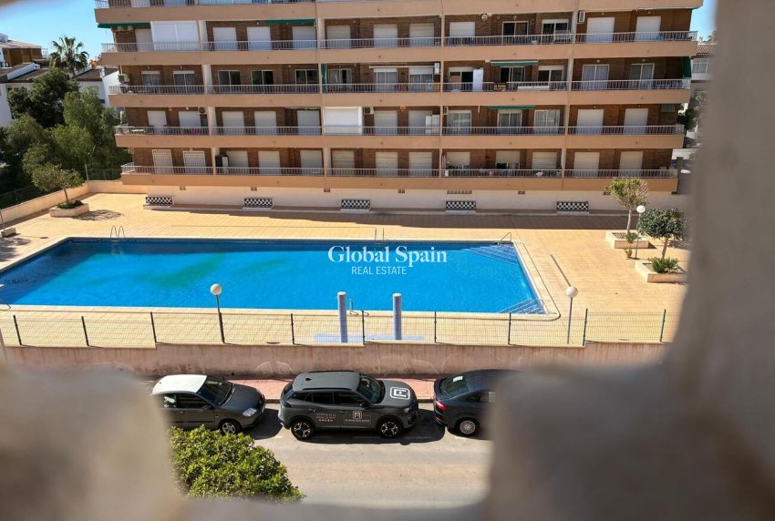 Resale - PENTHOUSE -
PUNTA PRIMA - Costa Blanca