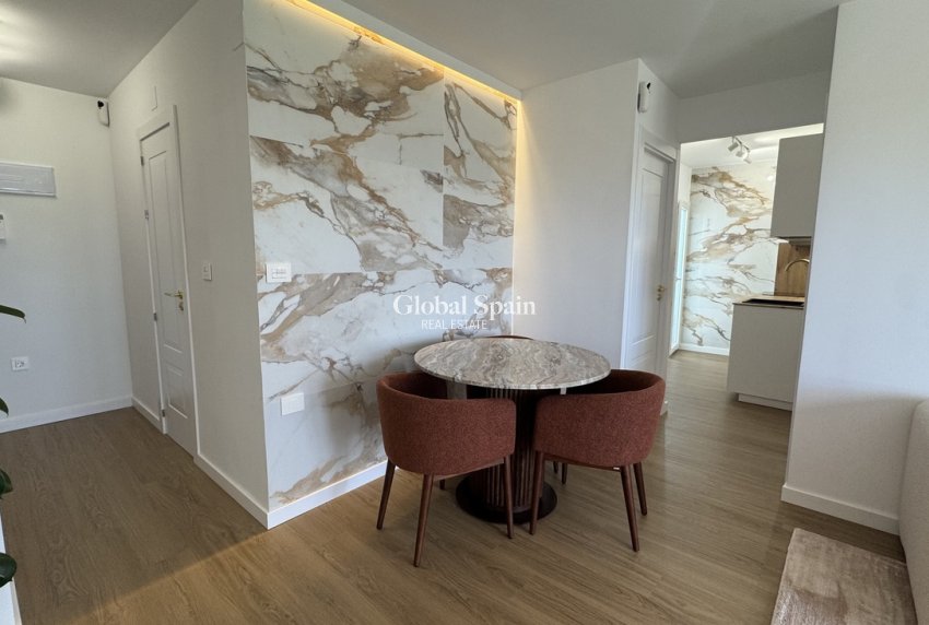 Resale - PENTHOUSE -
PUNTA PRIMA - Costa Blanca