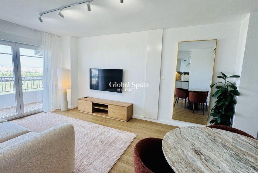Resale - PENTHOUSE -
PUNTA PRIMA - Costa Blanca