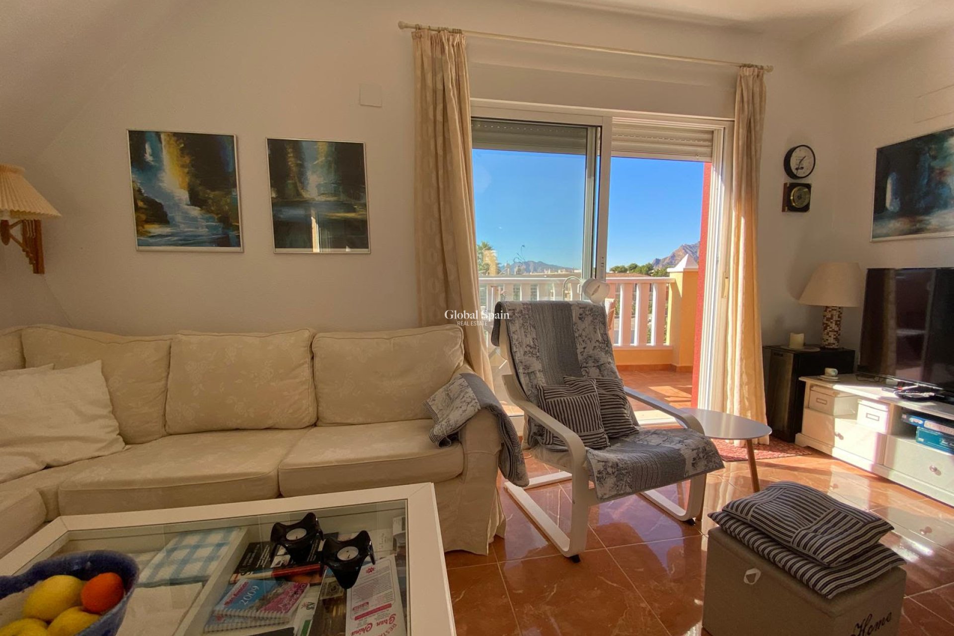 Resale - PENTHOUSE -
RAFAL - Inland