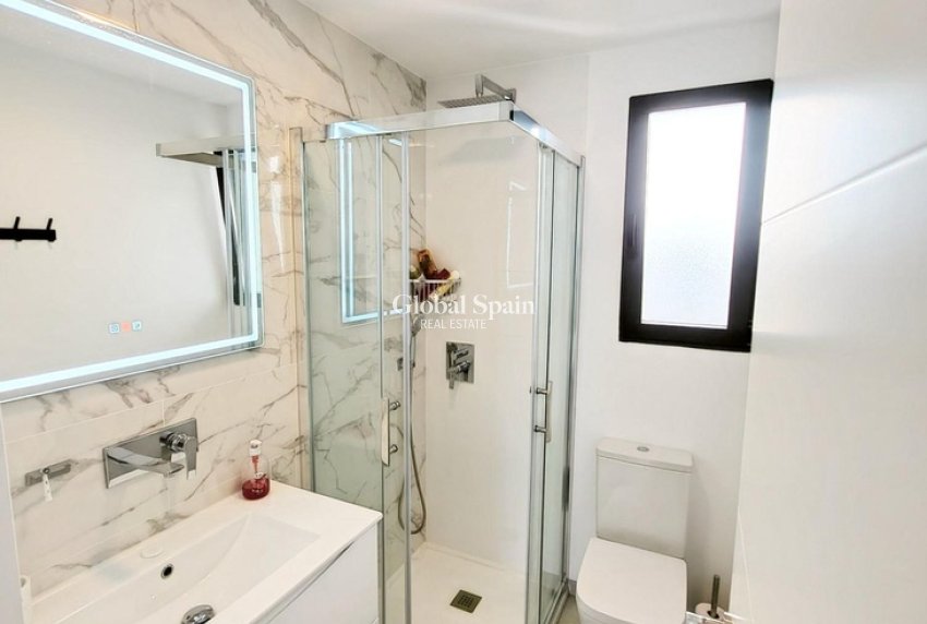 Resale - PENTHOUSE -
SAN MIGUEL DE SALINAS - Costa Blanca