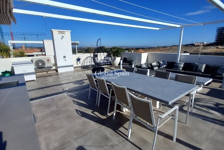 Resale - PENTHOUSE -
SAN MIGUEL DE SALINAS - Costa Blanca