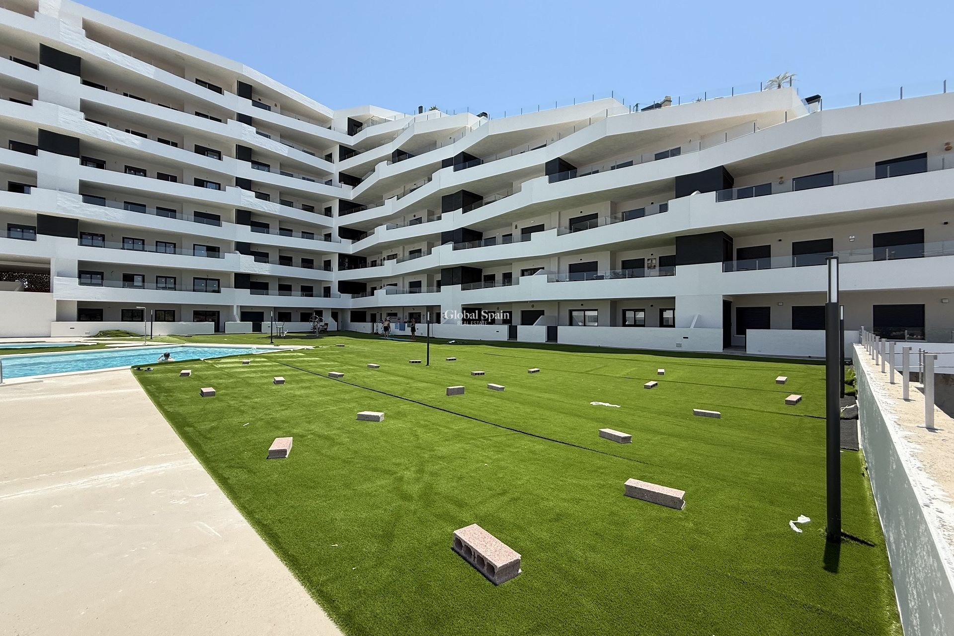 Resale - PENTHOUSE -
SAN MIGUEL DE SALINAS - Inland