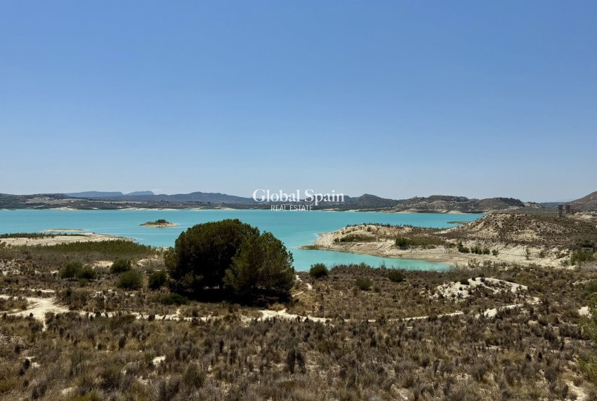 Resale - PENTHOUSE -
SAN MIGUEL DE SALINAS - Inland