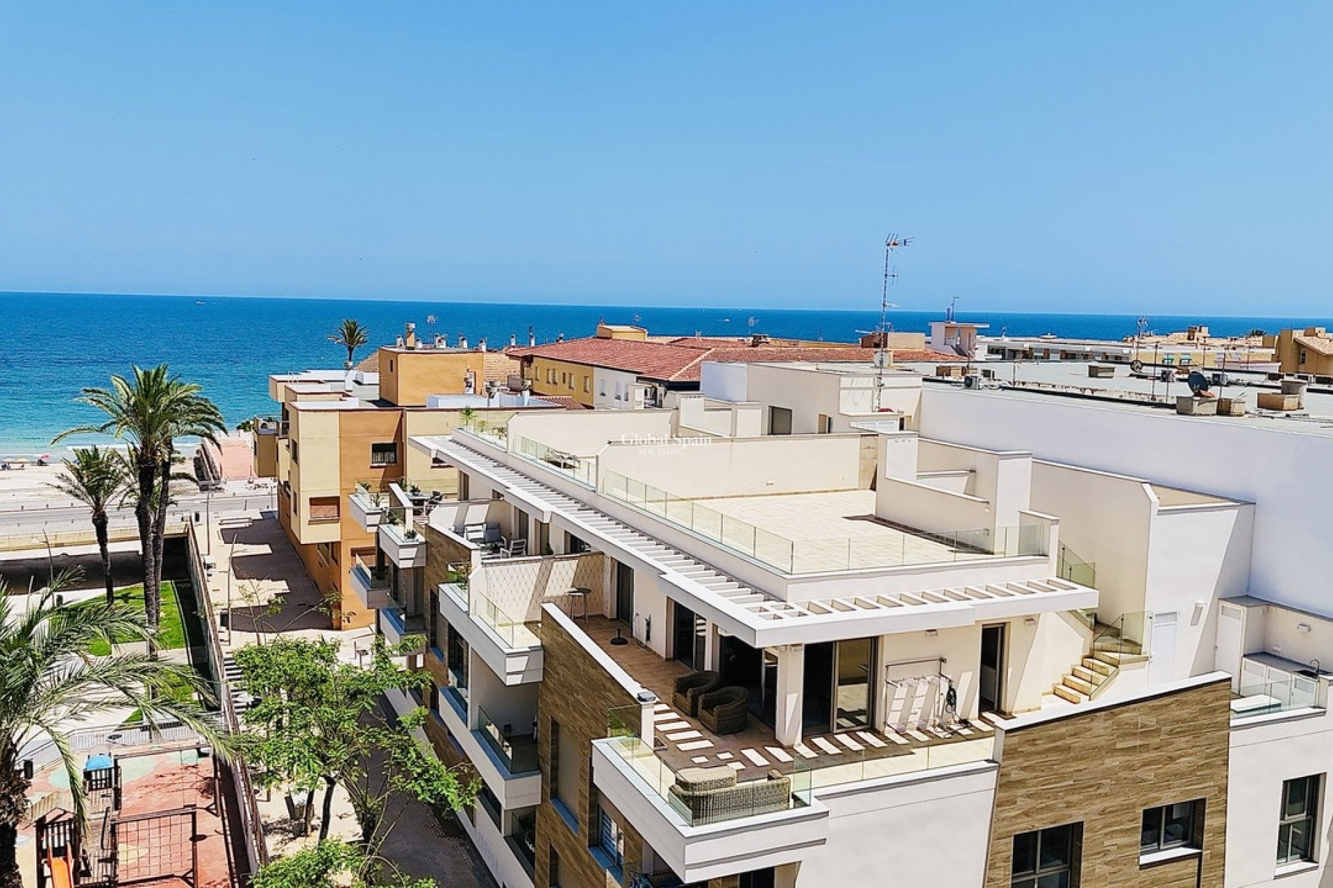 Resale - PENTHOUSE -
TORRE DE LA HORADADA - Costa Blanca