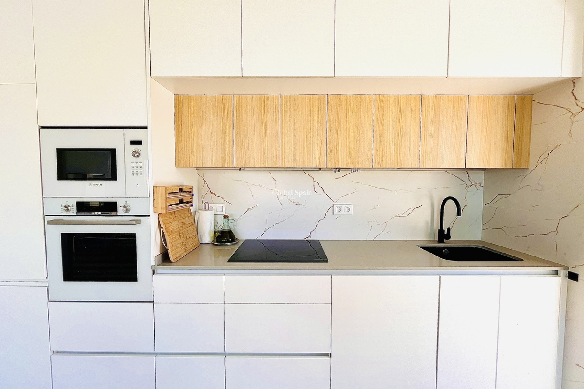 Resale - PENTHOUSE -
TORRE DE LA HORADADA - Costa Blanca