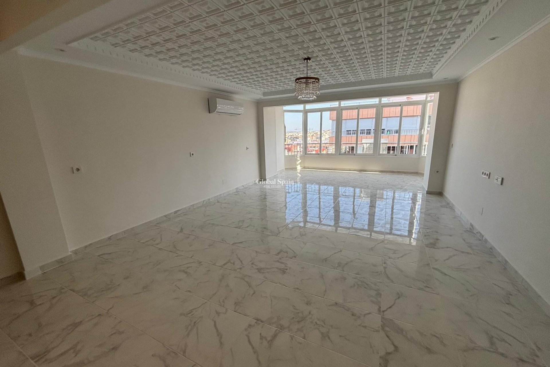 Resale - PENTHOUSE -
TORREVIEJA - Acequion