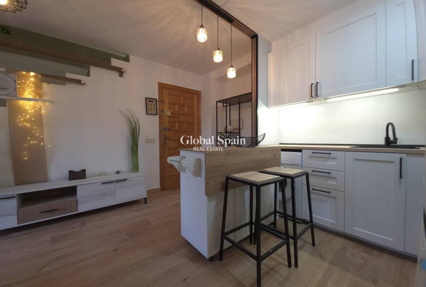 Resale - PENTHOUSE -
TORREVIEJA - Cala Ferris