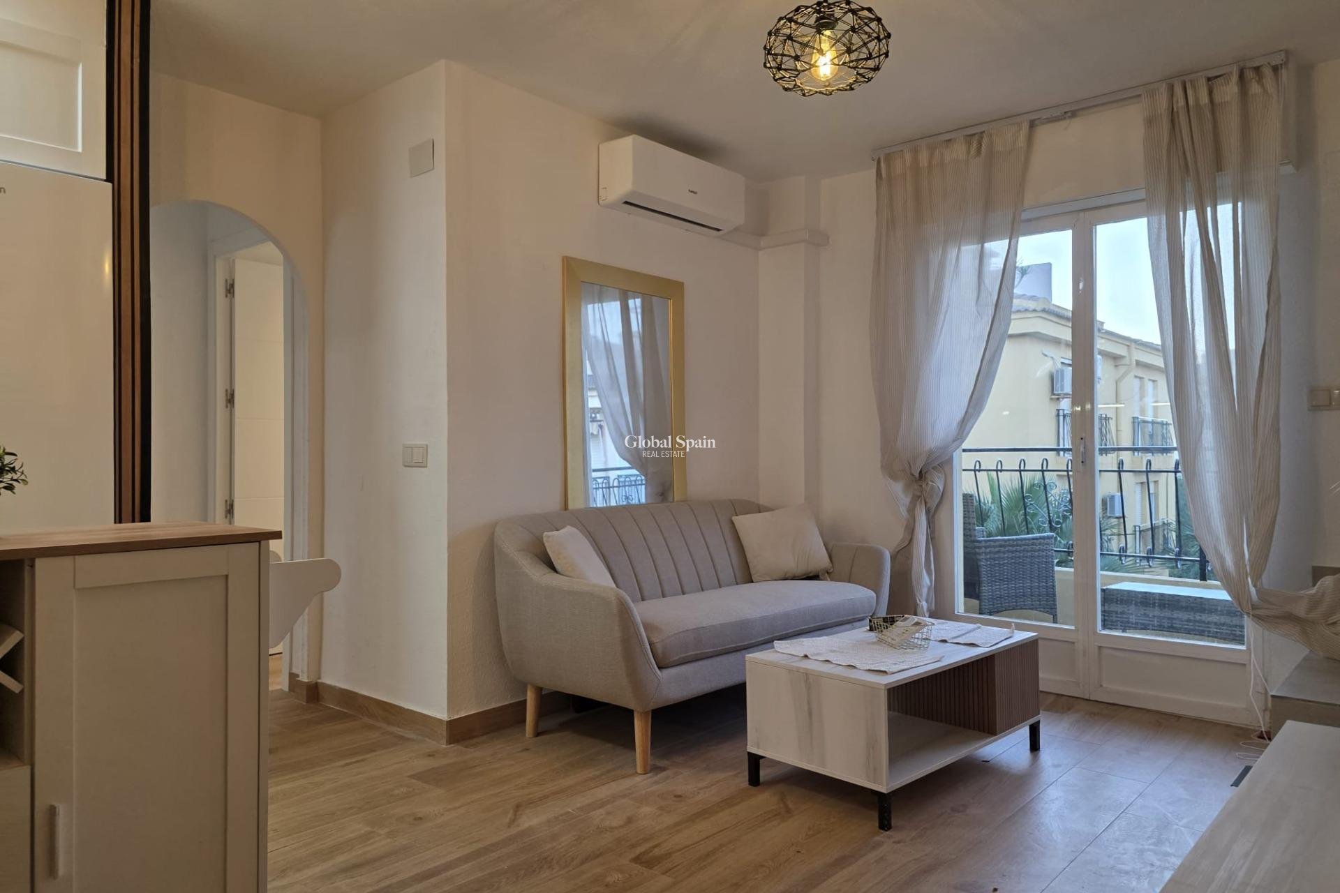 Resale - PENTHOUSE -
TORREVIEJA - Cala Ferris